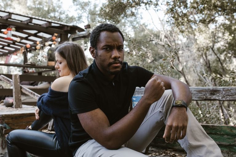 10 Early Signs a Relationship Will Slowly Fall Apart