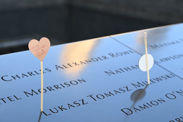 19 Memorial Quotes to Honor and Remember Loved Ones