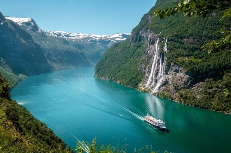 Norway Summer Travel Guide for First-Time Visitors Norway Summer Travel Guide for First-Time Visitors