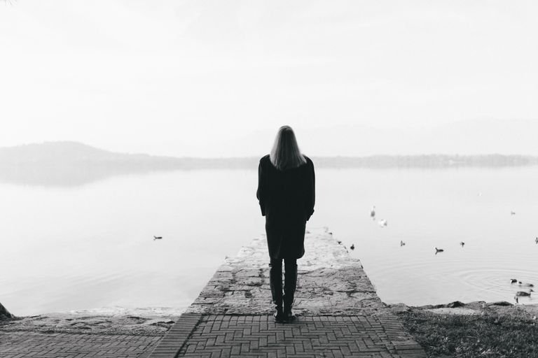 8 Signs Your Partner Has Already Given Up (But Hasn’t Left Yet)