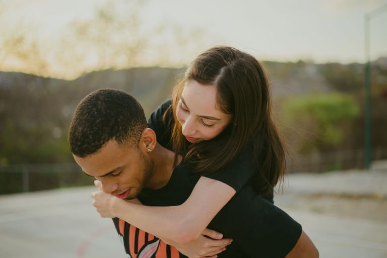 10 Cute Couple Texts Flirty Quotes to Make Them Smile